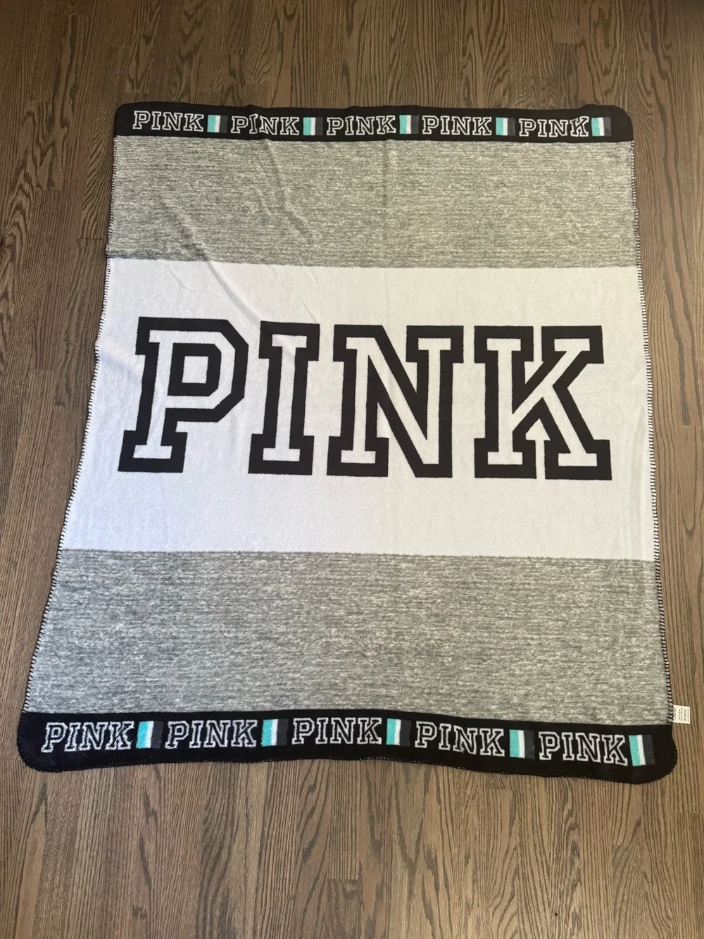 Victorias Secret PINK 50x60 Inch Blanket!